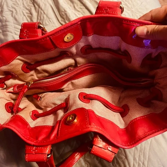 Dooney & Bourke Red and Cream Tote Bag - Picture 4 of 4